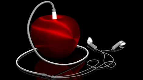 Apple strikes Warner Music deal as iRadio nears